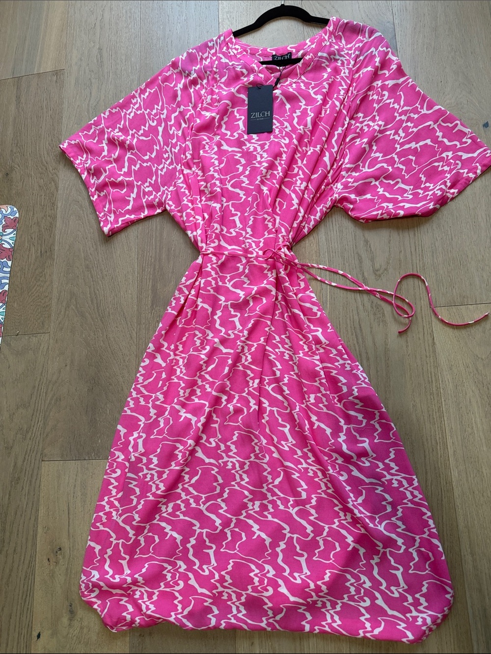 NWT ZILCH AMSTERDAM Rayon Abstract Print Tie-Waist Midi Dress